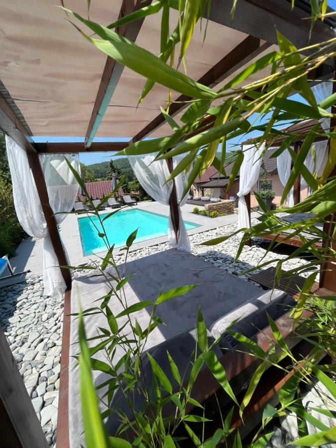 Gardenlux Vrdnik Apartment Ngoại thất bức ảnh
