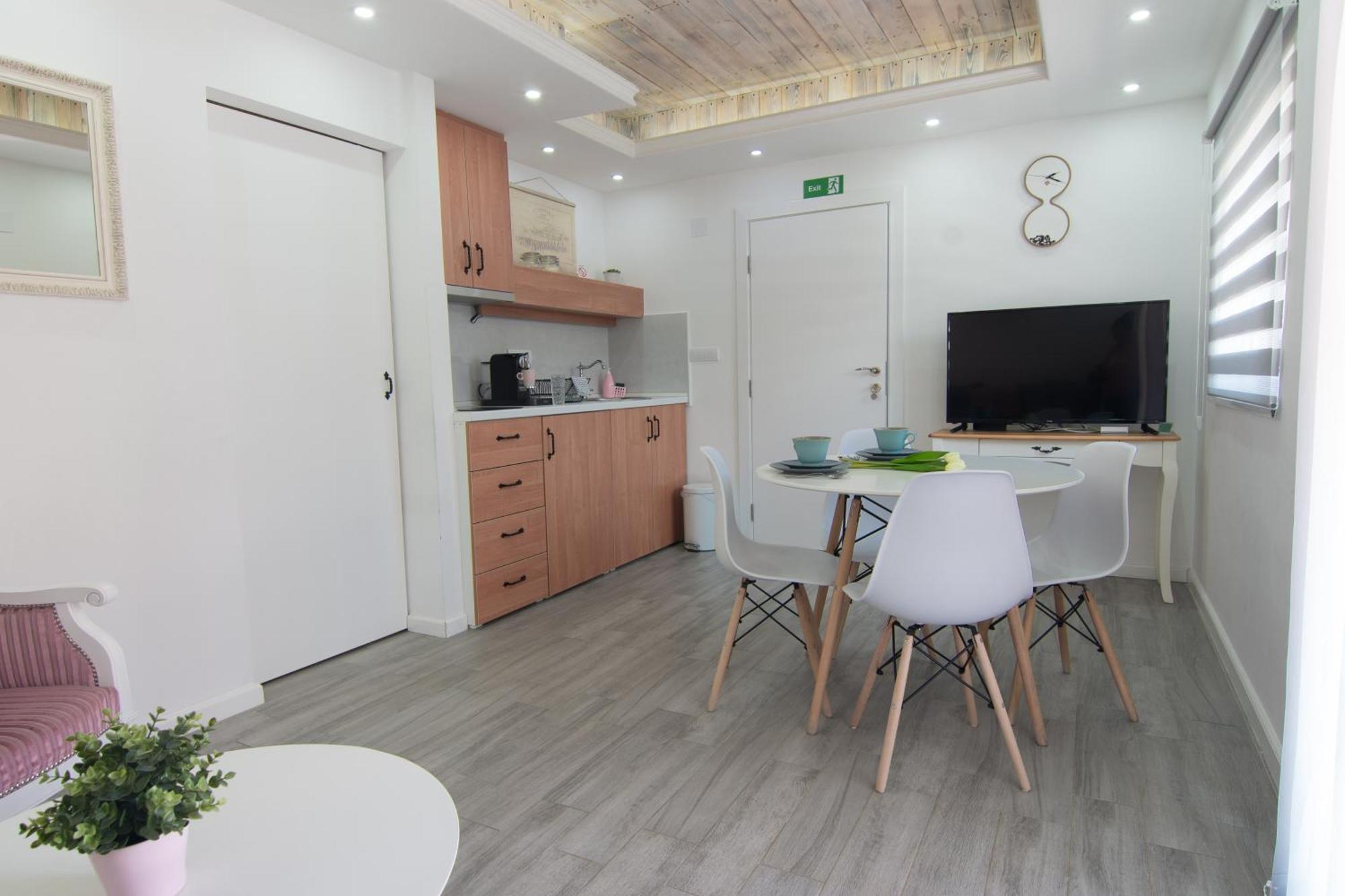 Gardenlux Vrdnik Apartment Ngoại thất bức ảnh